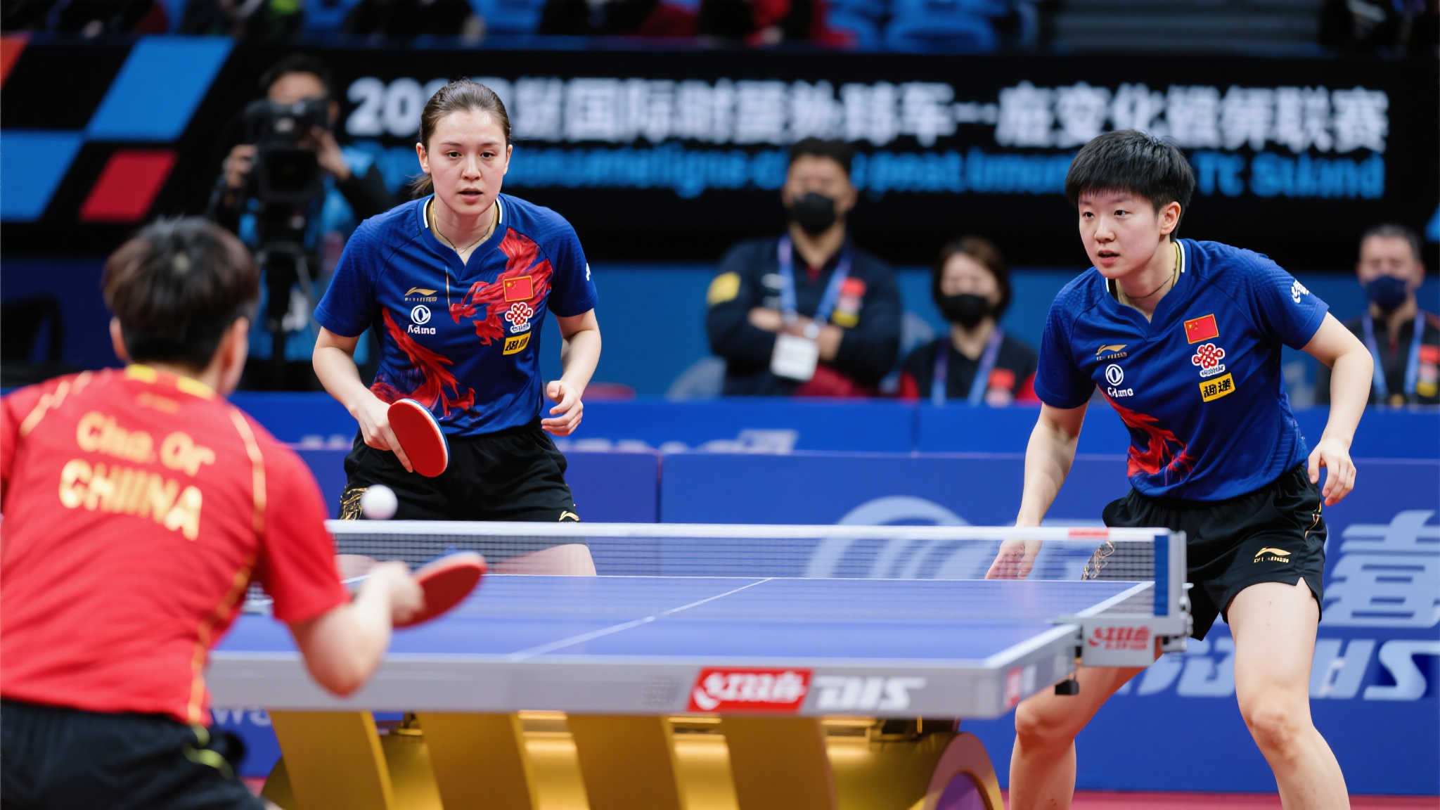 一日双胜!'莎头组合'势不可挡,国乒却初尝败绩滋味 一日双胜!'莎头组合'势不可挡,国乒却初尝败绩滋味